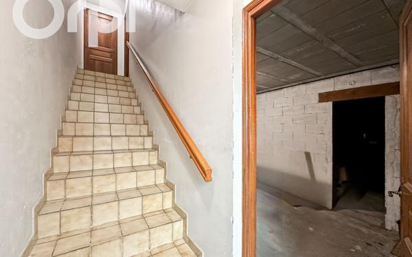 Maison à vendre    3 pièces •  Meyras