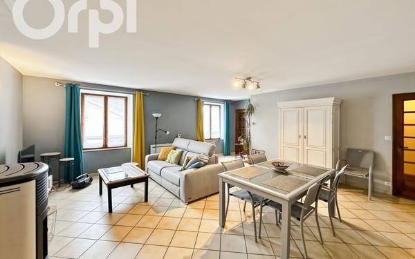 Maison à vendre    3 pièces •  Meyras