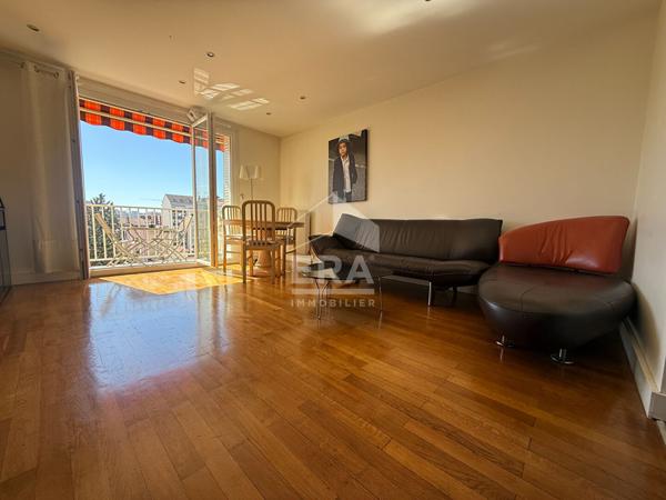 Appartement Villeurbanne Flachet 3 pièce(s) 63.9 m2 + Parking et Cave