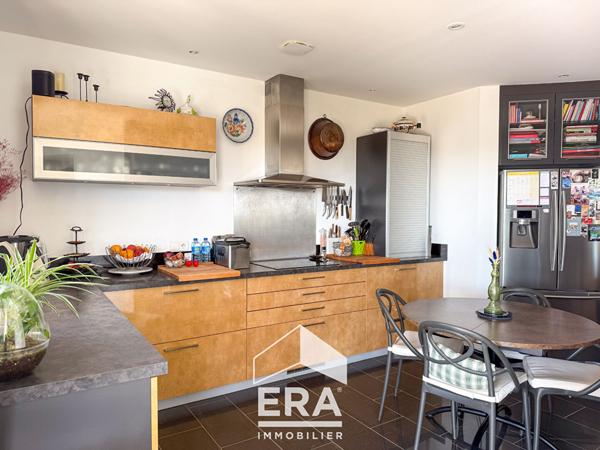 Maison de standing avec piscine