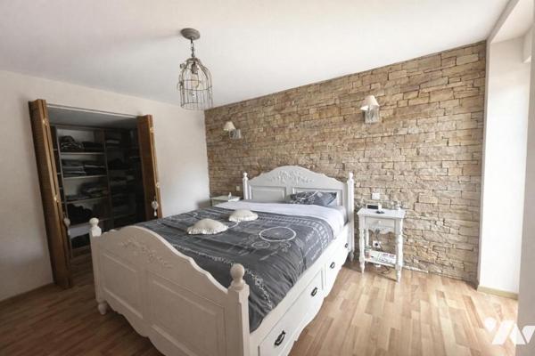 En campagne à 4 kms du Centre de Saint Philbert de Grand Lieu Maison avec terrain de 1885 m² 