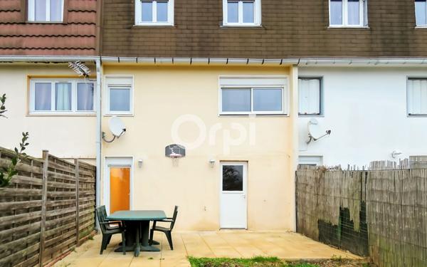 Maison à vendre    6 pièces •  Fosses