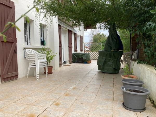 Magnifique appartement à vendre d'une suface de 88 m² avec une terrasse de 70m² et garage sur 30 m².