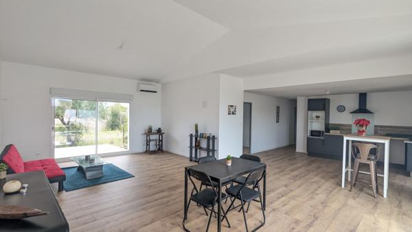 Villa T4 de 126m², parfait etat , calme lumineuse piscinable sur 578 m² de terrain.