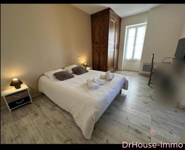 Maison à vendre 14 pièces de 365 m²