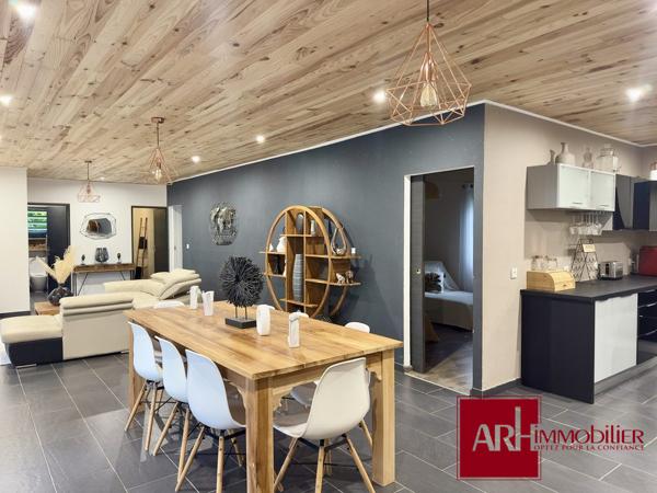 VILLA RECENTE AVEC GARAGE ET JACUZZI