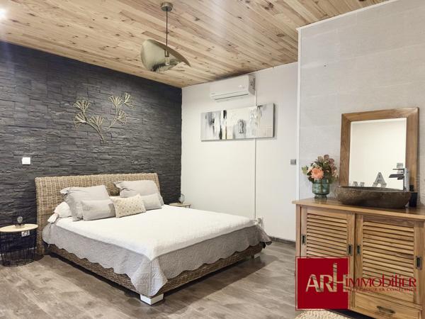 VILLA RECENTE AVEC GARAGE ET JACUZZI