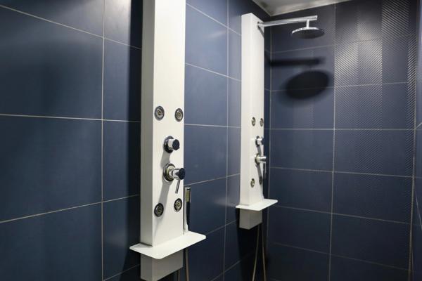 A vendre à Villers-Allerand une maison 160m2 : 5 chambres ; deux studios indepandants 35m2 et 55m2 ;