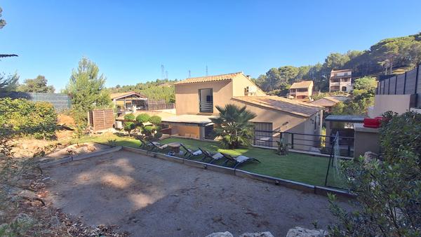Septèmes-les-Vallons (13240) Villa indépendante ,plein sud composée de 2 logements