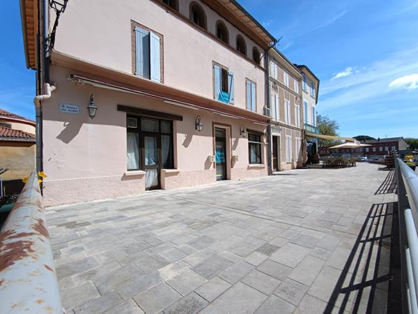 Immeuble OPPORTUNITÉ RARE ? IMMEUBLE DE 223 m² ? EMPLACEMENT N°1 ? RESTAURANT AVEC TERRASSE ET FORT POTENTIEL