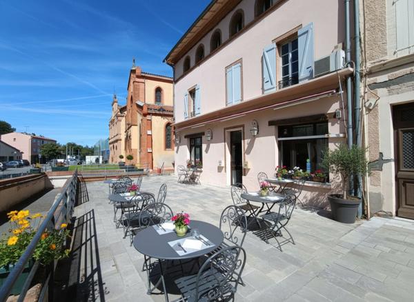 Immeuble OPPORTUNITÉ RARE ? IMMEUBLE DE 223 m² ? EMPLACEMENT N°1 ? RESTAURANT AVEC TERRASSE ET FORT POTENTIEL