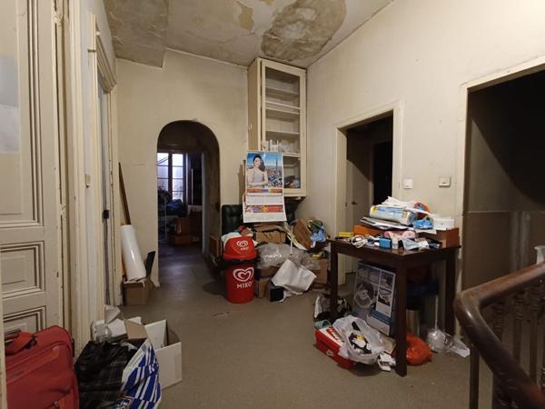 Immeuble OPPORTUNITÉ RARE ? IMMEUBLE DE 223 m² ? EMPLACEMENT N°1 ? RESTAURANT AVEC TERRASSE ET FORT POTENTIEL