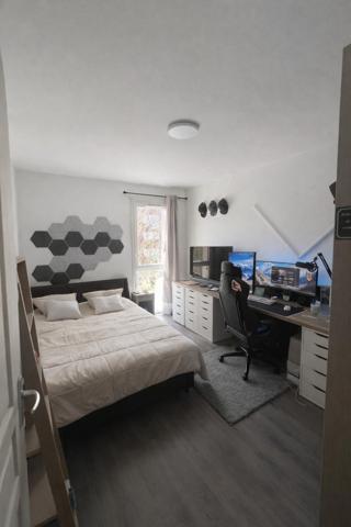 T2 Récent, avec terrasse + place de parking privative