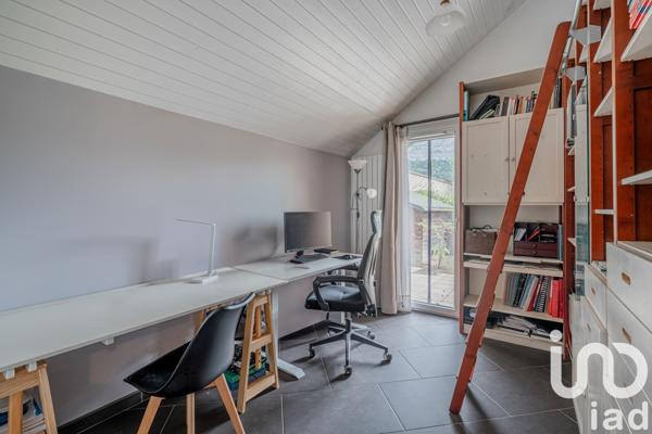 Maison à vendre 5 pièces 107 m² Saint-Égrève