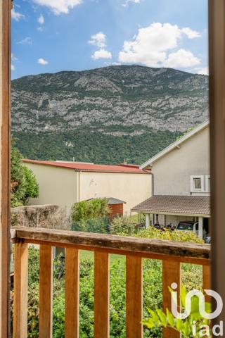 Maison à vendre 5 pièces 107 m² Saint-Égrève