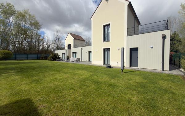 Maison à vendre    7 pièces • 240,37 m2 Auvers-sur-Oise