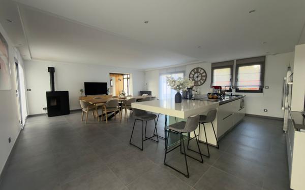Maison à vendre    7 pièces • 240,37 m2 Auvers-sur-Oise