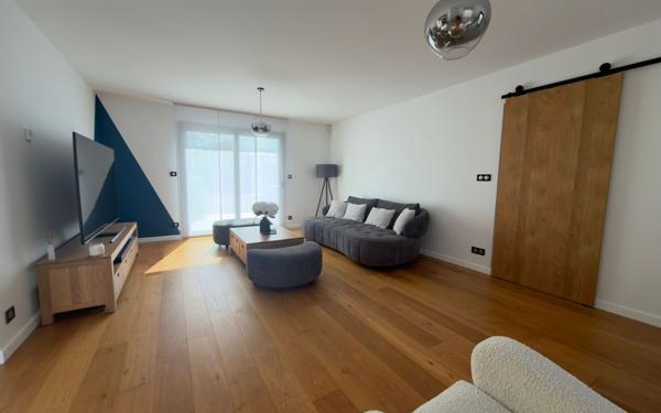 Maison à vendre    7 pièces • 240,37 m2 Auvers-sur-Oise