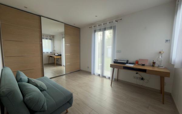 Maison à vendre    7 pièces • 240,37 m2 Auvers-sur-Oise