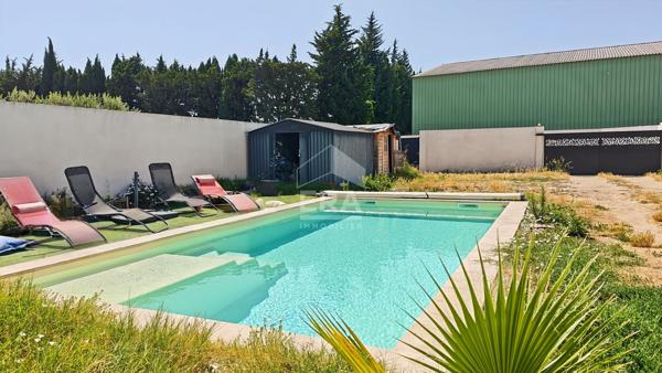 CHATEAURENARD - Maison neuve de plain-pied avec piscine