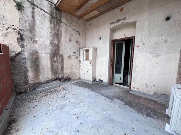 Immeuble de rapport de 200 m² environs à rénover pouvant être aménagé en deux appartements et un local