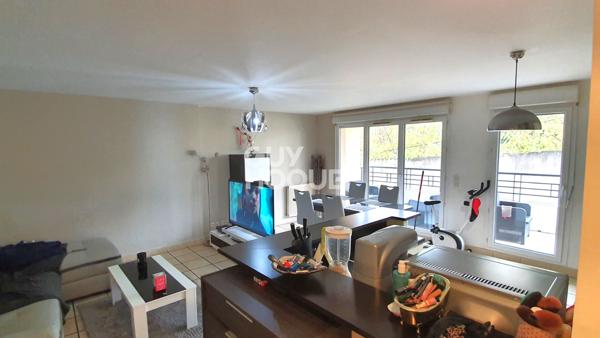 Appartement F3 (65 m²) à vendre à OULLINS - Résidence Calme