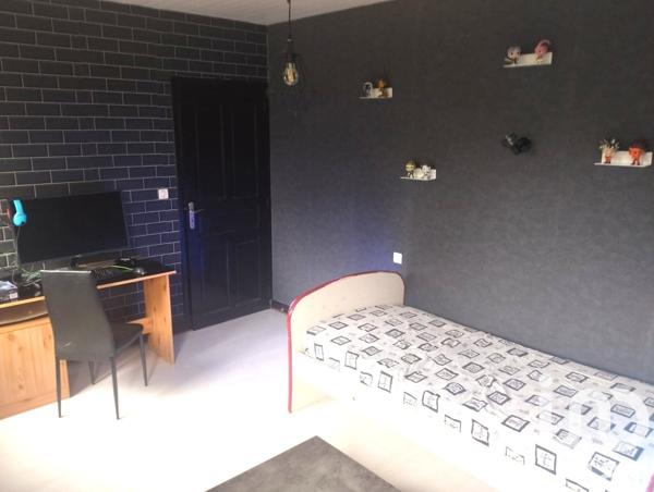 Maison à vendre 9 pièces 195 m² Saint-Yrieix-la-Perche