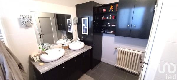 Maison à vendre 9 pièces 195 m² Saint-Yrieix-la-Perche