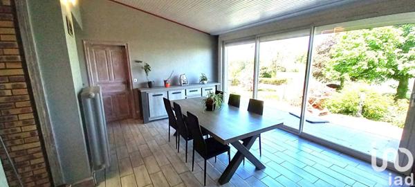 Maison à vendre 9 pièces 195 m² Saint-Yrieix-la-Perche