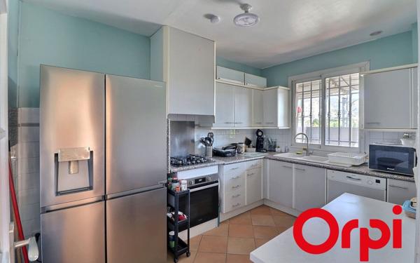 Appartement à vendre    3 pièces • 89 m2 Marseille 11