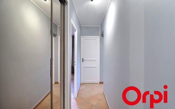 Appartement à vendre    3 pièces • 89 m2 Marseille 11