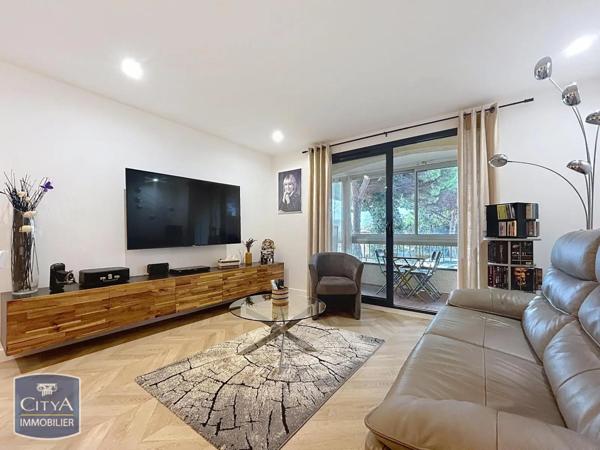 Appartement à vendre 3 pièces 66m² Fréjus (83600)