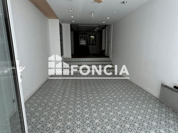 Location Local commercial 2 pièces 38.7 m² - 8 RUE DU GUEODET Quimper 29000