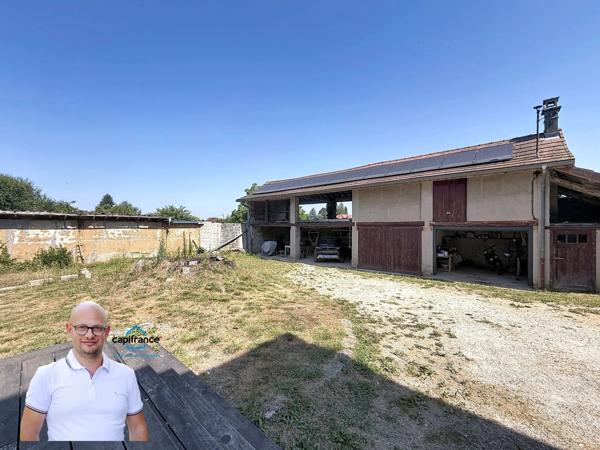 Maison à vendre 7 pièces à LE PONT DE BEAUVOISIN  (38) - 214m2 habitable sur plus de 1800m2 de terrain