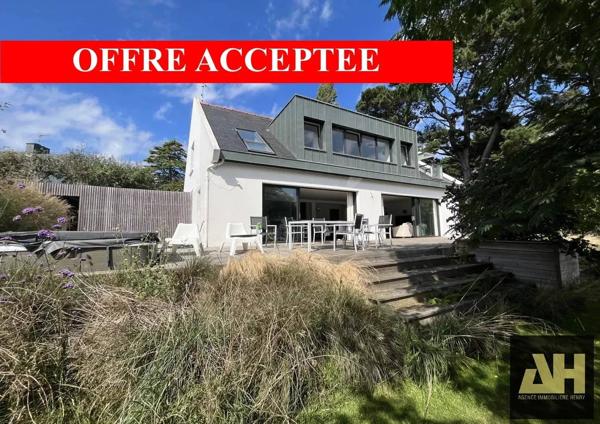 LE RELECQ KERHUON - EXCEPTIONNELLE MAISON ENTIÈREMENT RÉNOVÉE DE 220 M2