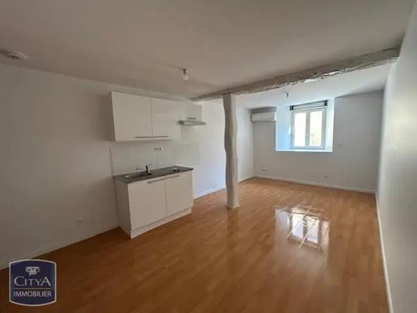 Appartement à louer 2 pièces 46.52m² Pamiers (09100)