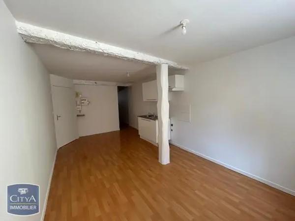 Appartement à louer 2 pièces 46.52m² Pamiers (09100)
