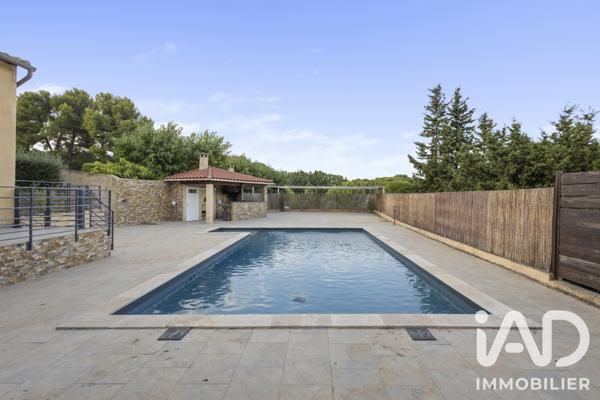 Maison à vendre 5 pièces 205,5 m² Aubagne