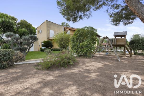 Maison à vendre 5 pièces 205,5 m² Aubagne