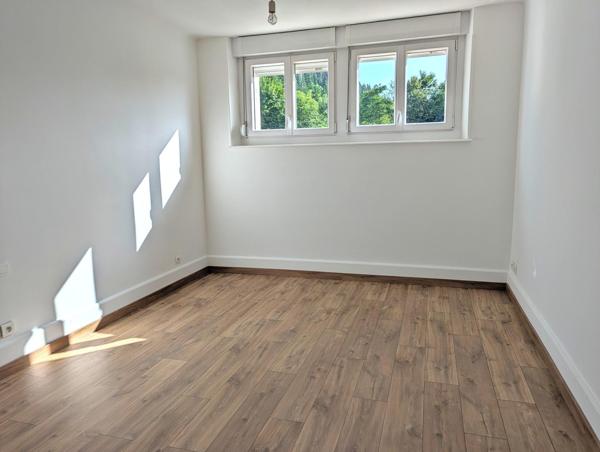 Appartement T3 rénové avec garage