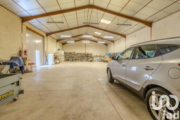 Maison à vendre 6 pièces 145 m² Vacqueyras