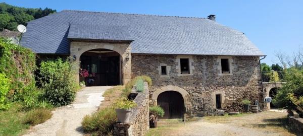 Maison à vendre |  Laval-de-Cère |  10 pièces | 276 m²