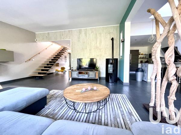 Maison à vendre 6 pièces 145 m² Villecresnes