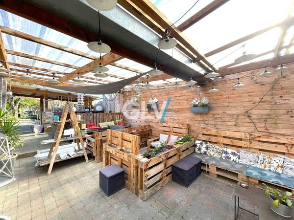 Local commercial 243 m2 , Willems