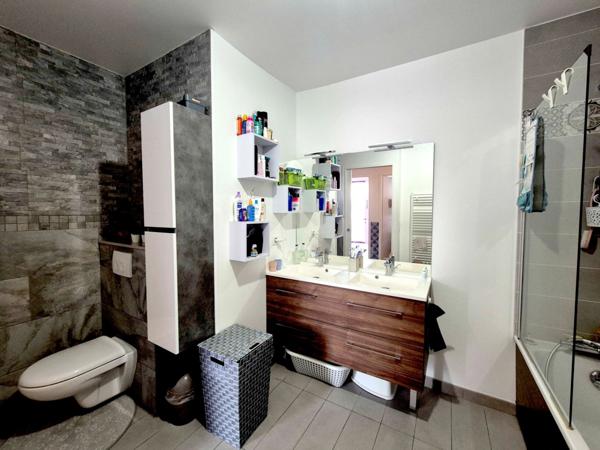 A vendre appartement familial de 4 pièces avec terrasse et jardin privatif – Quartier Berges de Seine / Beaujon CLICHY (92)