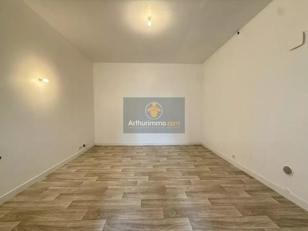 Location Local commercial 2 pièces 42 m2 à Apt