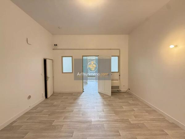 Location Local commercial 2 pièces 42 m2 à Apt