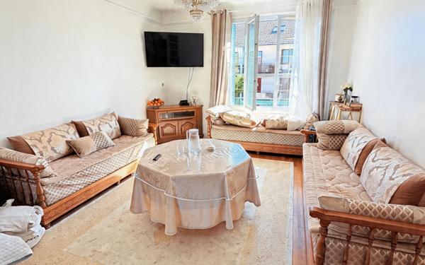 Maison à vendre    5 pièces • 250 m2 La Courneuve