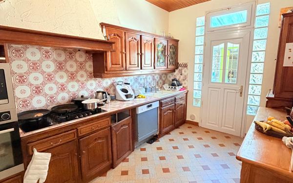 Maison à vendre    5 pièces • 250 m2 La Courneuve
