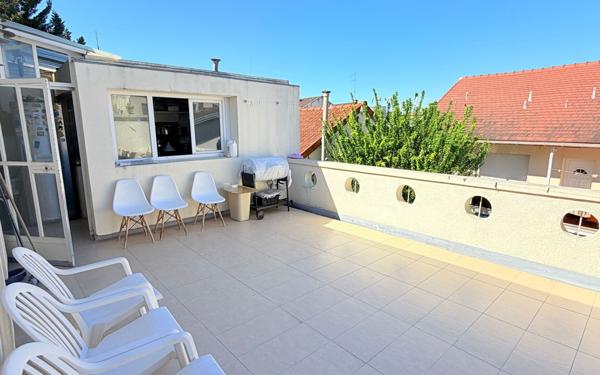 Maison à vendre    5 pièces • 250 m2 La Courneuve